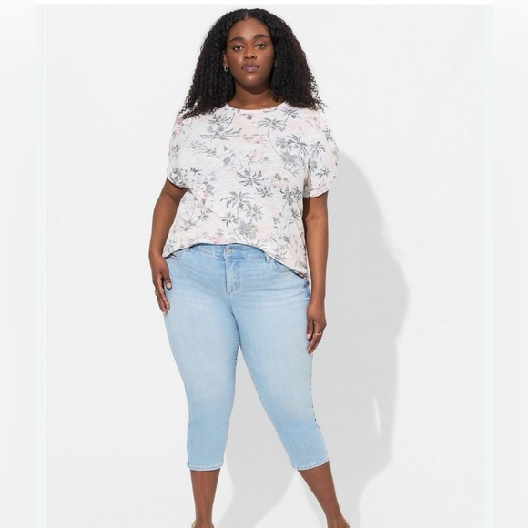 Torrid Cotton Modal Slub Crew Twist Tropical Print Tee - Picture 6 of 8